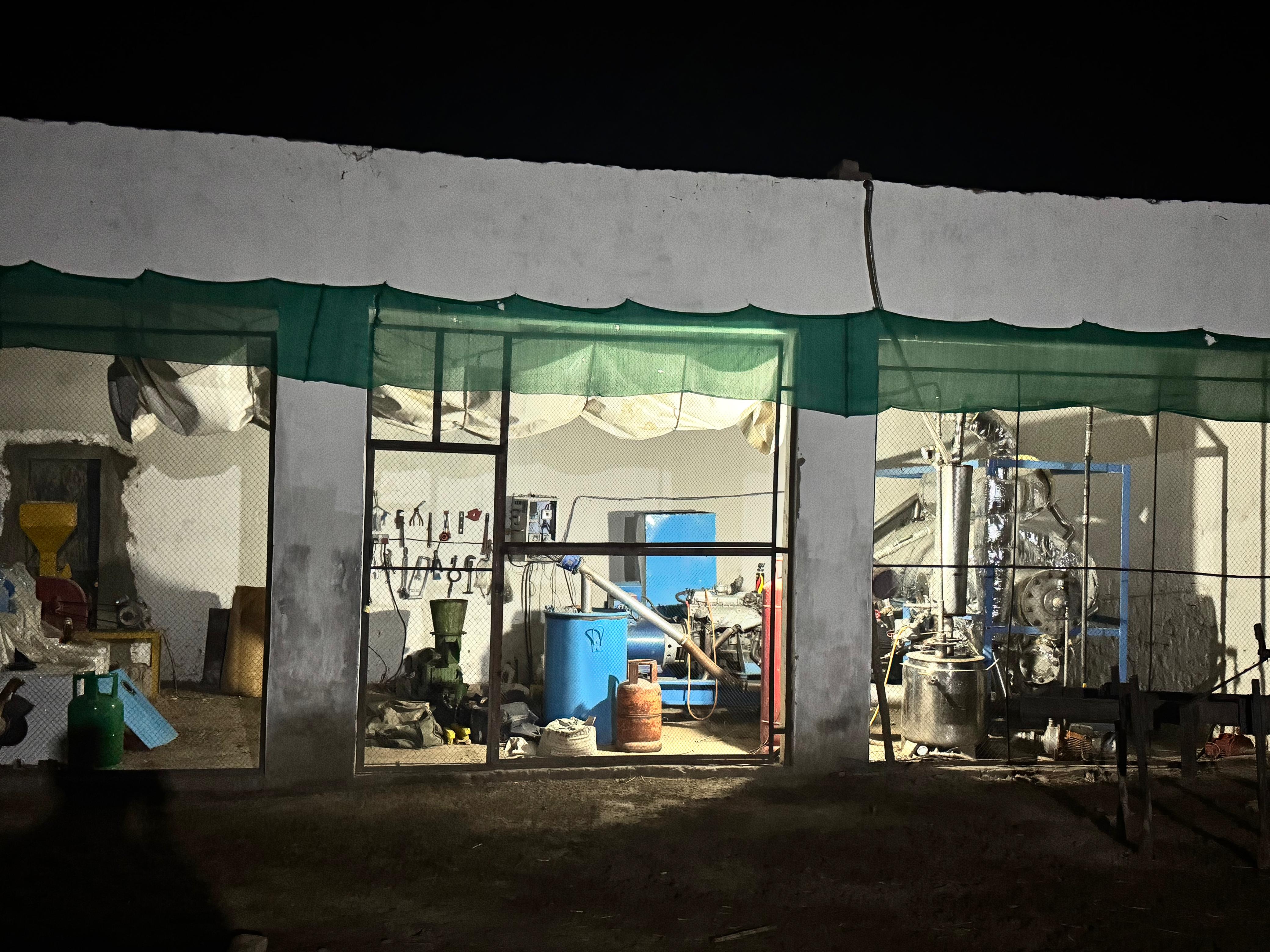 Circular Energies 2.5 tonne per day plant installation in Sukkur